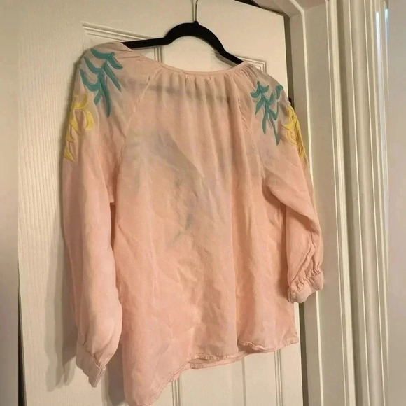 Embroidered pink blouse with yellow and blue size S - Picture 4 of 5